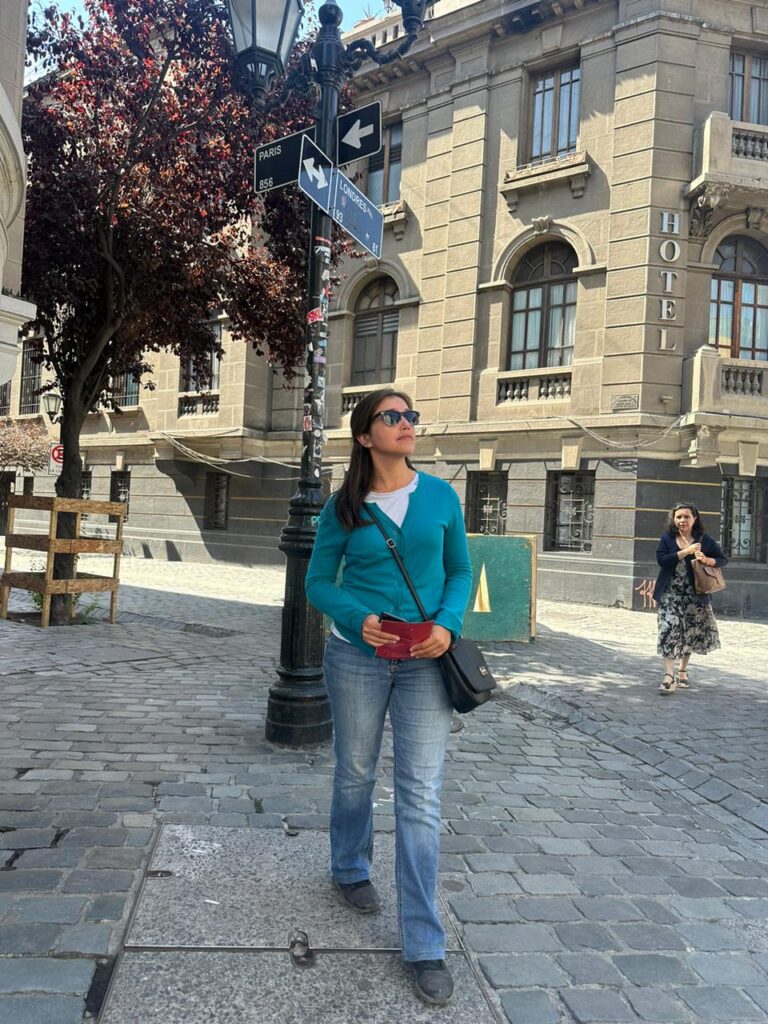 Bairros, Paris, Londres no City Tour por Santiago.