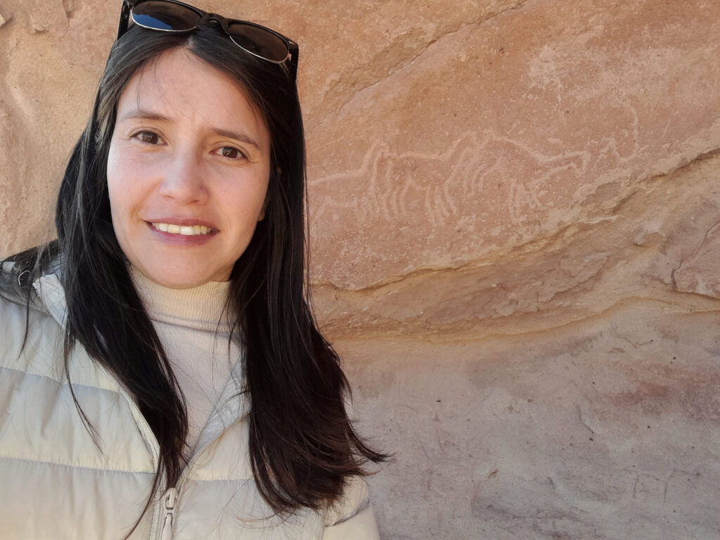 petroglifos no passeio do Vale do arcoiris