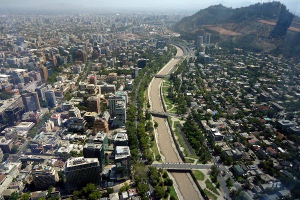 Santiago_de_Chile_from_Gran_torre_Santiago,_Mapocho_river